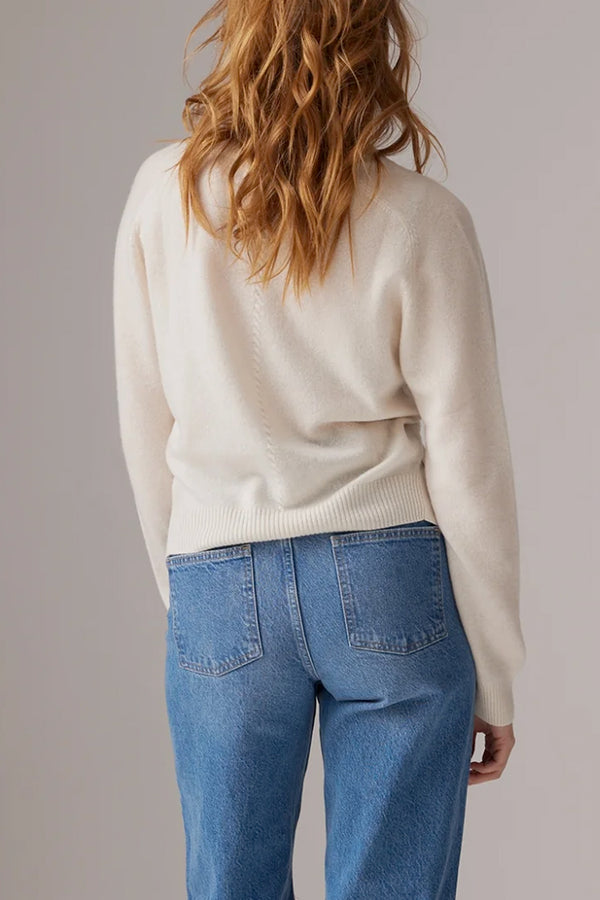 Cocolina V-Neck Cashmere Sweater